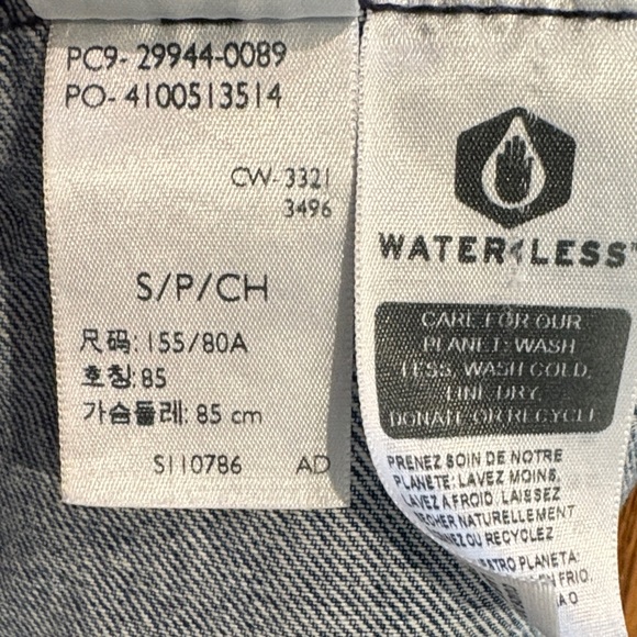 Levi’s Denim Jacket - Picture 4 of 6